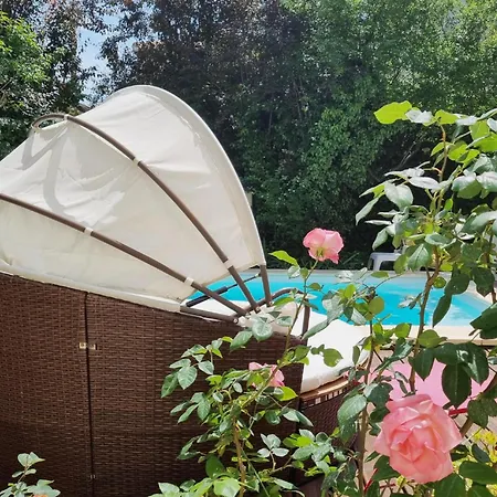 La Maison Des Vendangeurs Holiday home Olonzac